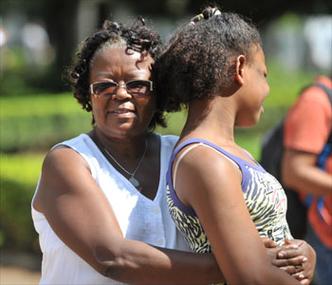 A professora Liete Aparecida de Paula é madrinha desde 2009 e, hoje, está com a terceira afilhada, R., de 9(foto: Leandro Couri/EM/DA Press) A professora Liete Aparecida de Paula é madrinha desde 2009 e, hoje, está com a terceira afilhada, R., de 9(foto: Leandro Couri/EM/DA Press)