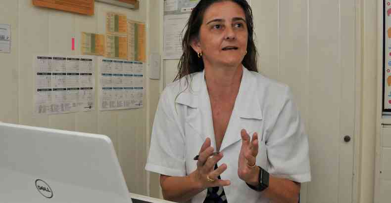 Lisia Maria Esper, pesquisadora da UFMG e participante da coordenação do ensaio da CoronaVac, critica o governo pela falta de apoio à ciência (foto: Marcos Vieira/EM/D.A. PRESS)