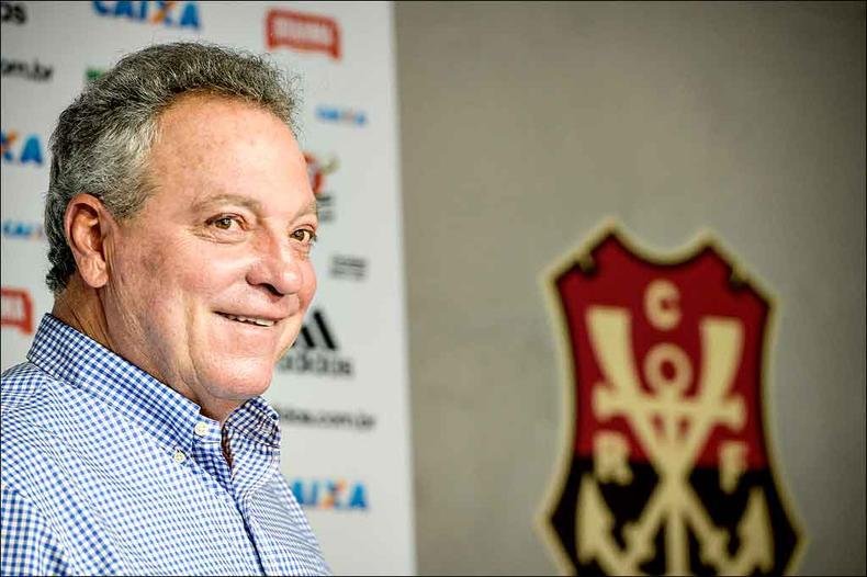Aos 66 anos, Abel Braga afirma estar mudado em rela��o � primeira vez em que dirigiu o time rubro-negro, na temporada de 2004 (foto: Alexandre Vidal/Flamengo)