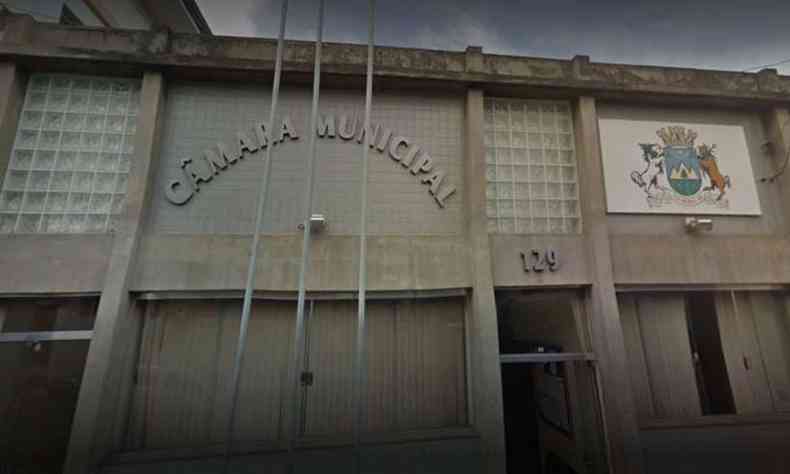Confuso aconteceu durante sesso na Cmara Municipal de Eli Mendes (foto: Google Street View)