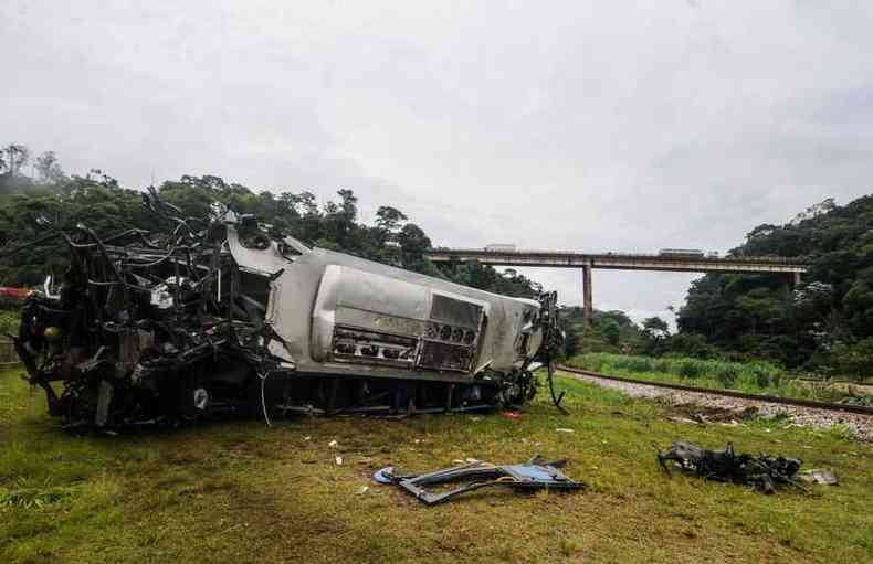 Representante da empresa diz que acredita em imprudncia do motorista no momento do acidente(foto: Leandro Couri/EM/D.A Press)