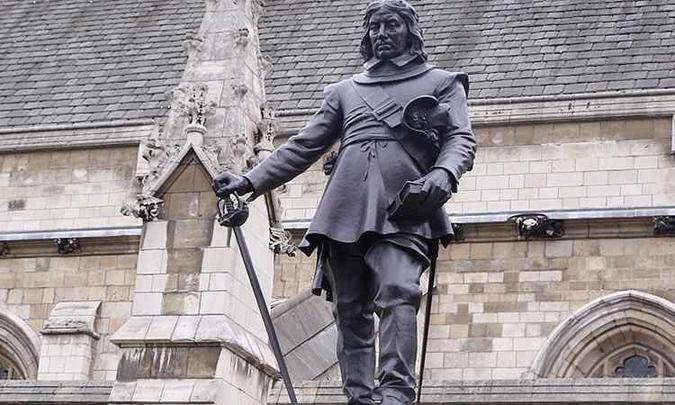 Estátua de Oliver Cromwell: período curto em que foi instituído a República na Inglaterra pela burguesia puritana.(foto: Elliott Brown) Estátua de Oliver Cromwell: período curto em que foi instituído a República na Inglaterra pela burguesia puritana.(foto: Elliott Brown)