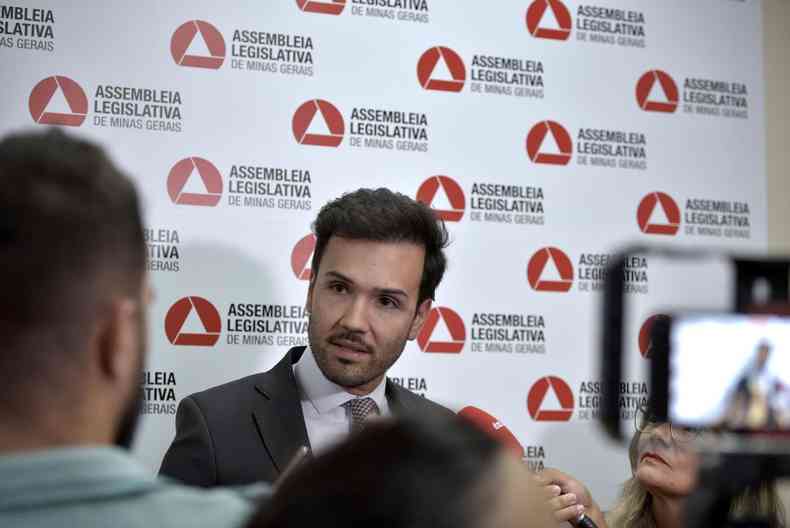 Em coletiva  imprensa, presidente da ALMG, deputado Tadeu Martins Leite (MDB), promete esforo concentrado para debater regime de recuperao fiscal