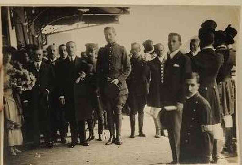 Rei Alberto, da Blgica, chegando na estao de trem de Belo Horizonte, em 1920