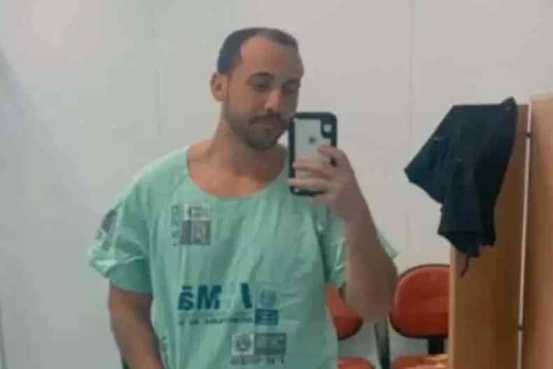 anestesista preso faz foto com celular