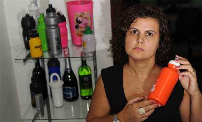 Patrícia Moore, proprietária de loja especializada em venda de brindes, que enfrentou transtornos ao confiar o serviço de entrega a uma empresa do setor de transporte(foto: Leandro Couri/EM/D.A Press) Patrícia Moore, proprietária de loja especializada em venda de brindes, que enfrentou transtornos ao confiar o serviço de entrega a uma empresa do setor de transporte(foto: Leandro Couri/EM/D.A Press)