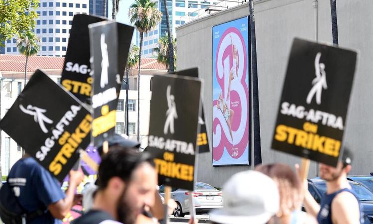 Greve roteiristas e atores em Hollywood