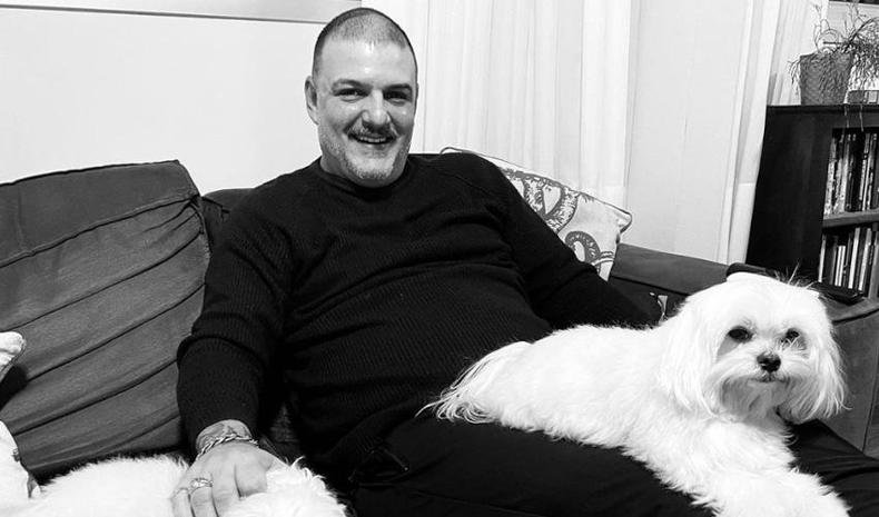 Fl�vio Castro, professor de Literatura do Determinante gosta de aproveitar o recesso com viagens, leituras e curtir seus cachorros