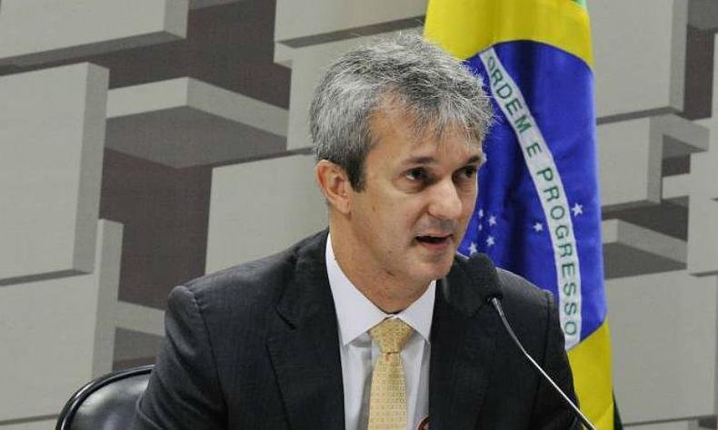 Walter de Agra J�nior foi reconduzido ao cargo(foto: Ag�ncia Senado)