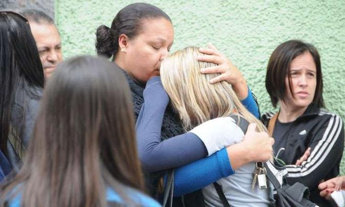Not�cia da morte de Caio, durante aula de educa��o f�sica no Col�gio Padre Eust�quio, causou como��o na comunidade escolar(foto: Paulo Filgueiras/EM/D.A Press)