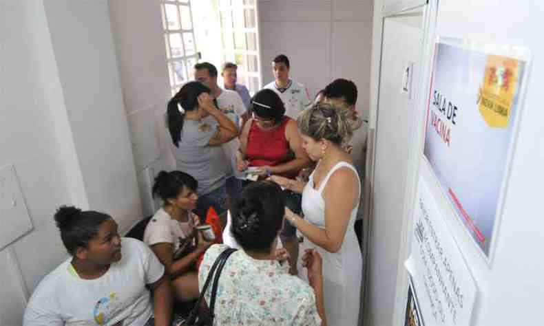 Com o maior nmero de mortes na RMBH, Nova Lima vem fazendo campanhas de vacinao e decretou estado de emergncia em sade pblica (foto: Alexandre Guzanshe/EM/DA Press)