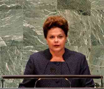 Apesar da queda, Dilma apresenta altos ndices de aprovao(foto: Roberto Stuckert Filho/ABR )