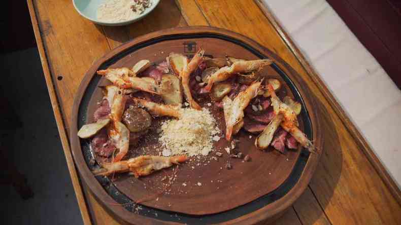 camaro com baby beef, farofa, funghi porcini fresco chef Massimo Battaglini