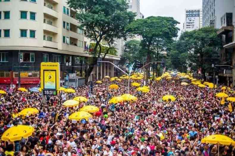 Multido no Carnaval de rua de So Paulo