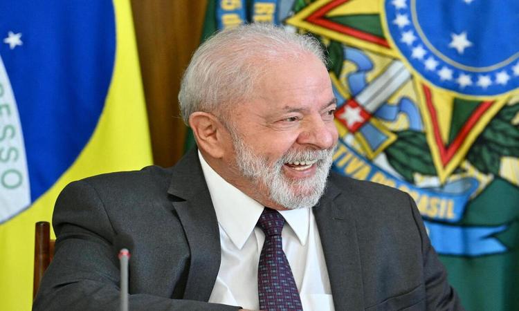 Presidente Lula sorrindo
