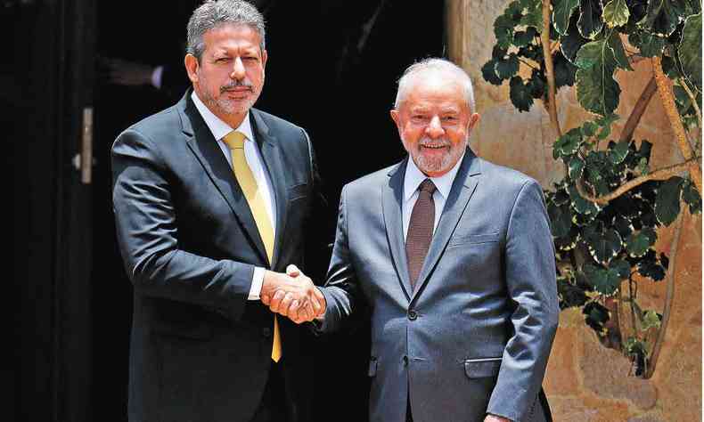 O presidente da Cmara, Arthur Lira, com o presidente Luiz Incio Lula da Silva