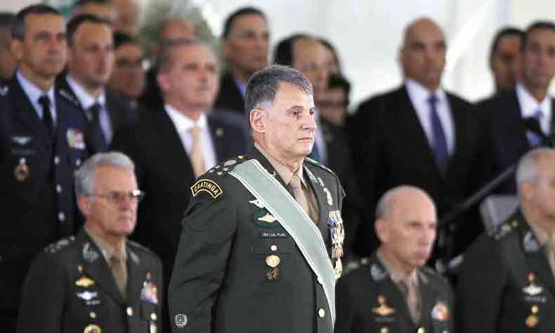 General Pujol alertou que 'os soldados do Exrcito de Caxias estaro sempre atentos e vigilantes'(foto: Ed Alves/CB/DA.Press)