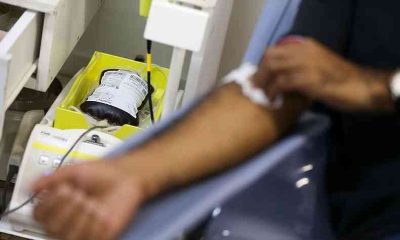 A determinao restringia a doao de sangue por homossexuais do sexo masculino(foto: Marcelo Camargo/ Agncia Brasil)