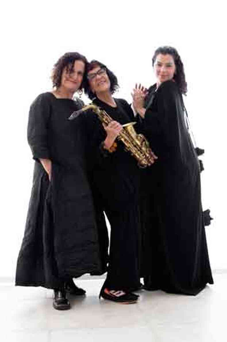 na foto, Maria Bragana, Snia Pinto e Syvia Klein