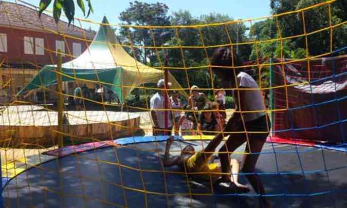 Parque Lagoa do Nado oferece espao kids com brinquedos(foto: Divulgao/PBH)