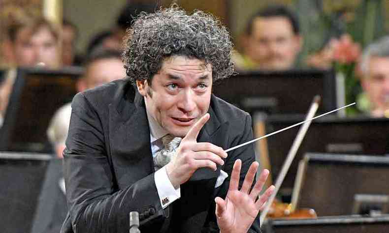 O maestro venezuelano Gustavo Dudamel, diretor musical e artístico da Filarmônica de Los Angeles(foto: HERBERT NEUBAUER/AFP )