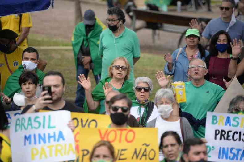 Parte dos manifestantes no usaram mscara(foto: Tlio Santos/EM/D.A.Press)