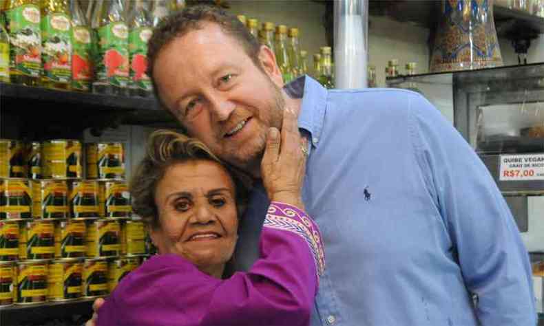 Amigos h 24 anos, a comerciante palestina Hana Ahmad Khaouli e o mdico judeu Selmo Geber compartilham a paixo pela comida e pela famlia(foto: Beto Novaes/EM/DA Press)