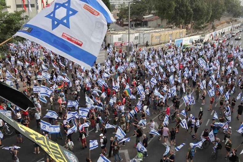Manifesta��o nas ruas de Tel Aviv