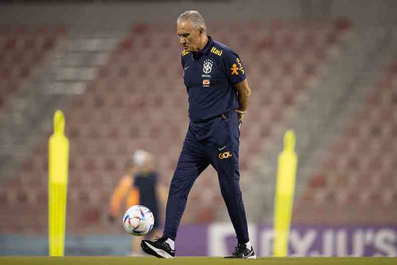 Tite, durante treino da Seleo Brasileira