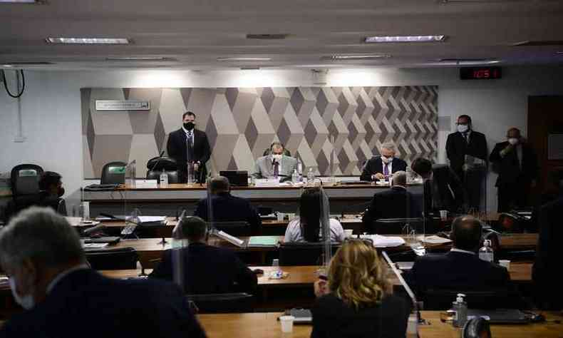 Senadores da CPI aprovaram 187 requerimentos no incio da sesso desta quinta-feira (19/8)(foto: Agncia Senado/Reproduo)