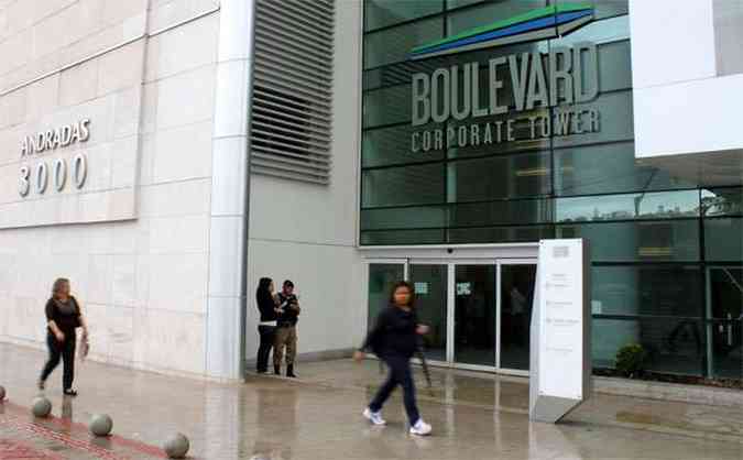 Acidente foi no Boulevard Corporate Tower, prdio onde fica o shopping (foto: Angelo Pettinati/Esp. EM/D.A Press)