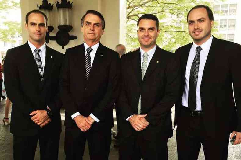 Eduardo Bolsonaro, Jair Bolsonaro, Flvio Bolsonaro e Carlos Bolsonaro 