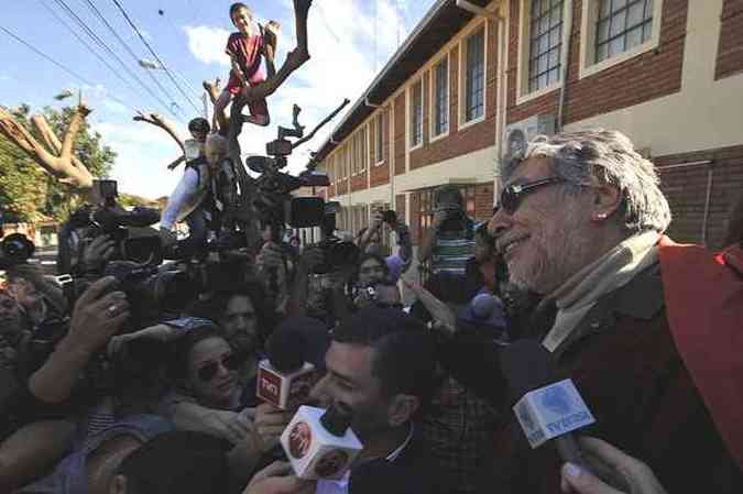 O ex-presidente do Paraguai Fernando Lugo fez um apelo para que os paraguaios reajam (foto: Marcello Casal Jr./ABr)