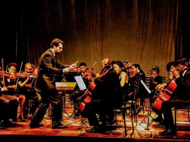 Orquestra Voluntria de Belo Horizonte vai estrear nesta tera-feira, na Sala Minas Gerais (foto: Ana Paula Blanc/divulgao)