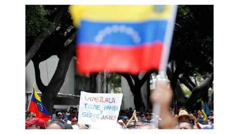 Ato contra governo Maduro