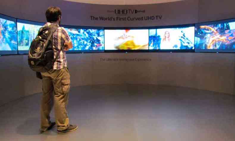 Estudos apontam que smart TVs fabricadas pela Samsung ou LG compartilham dados de usurios (foto: Shirley Pacelli/EM/D.A Press %u2013 10/2/14)
