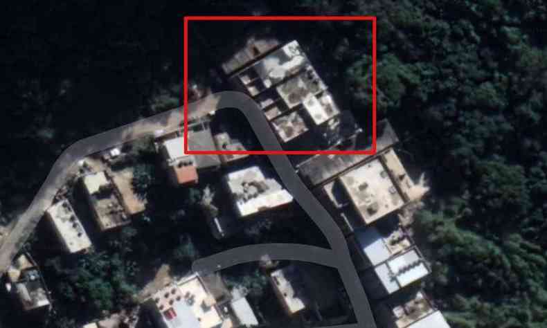Vista geral de onde os prdios desabaram (foto: Google Street View/Reproduo )