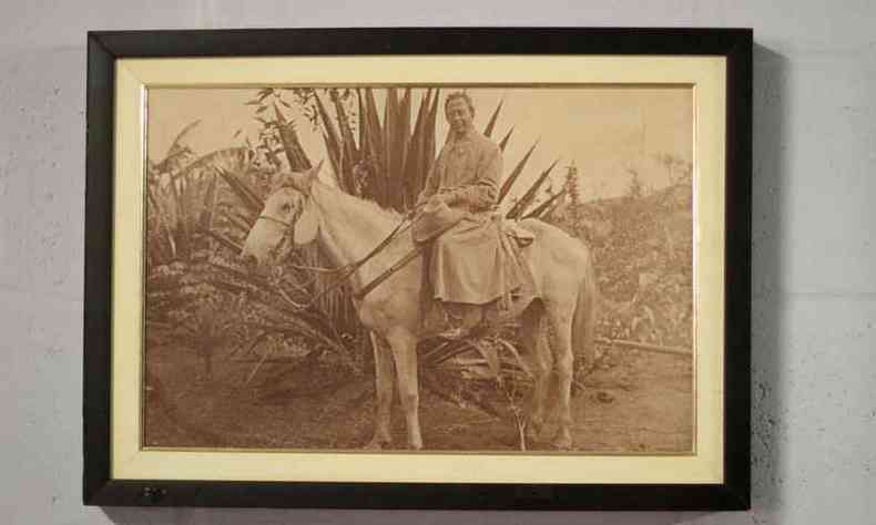 O beato a cavalo no antigo povoado de gua Suja