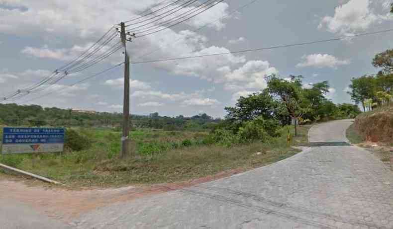 Acesso ao Condomnio Retiro da Serra, onde mulher foi morta, em Jaboticatubas(foto: Reproduo/Google Street View)