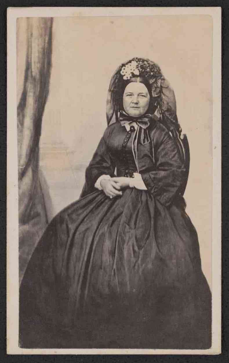 Mary Lincoln usou luto por muito mais tempo do que era socialmente aceitvel na poca. Suas demonstraes pblicas de sofrimento fizeram com que muitos a descrevessem como 'louca'(foto: Library of Congress)
