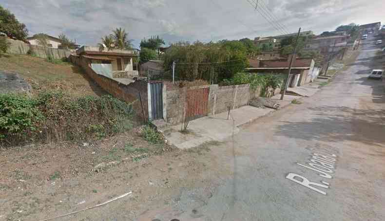 Local onde o carro com os corpos dos irmos Dcio e Laurentino foram encontrados, em Matozinhos(foto: Google Street View)
