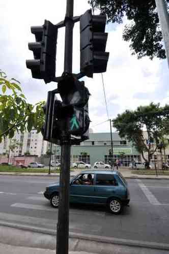 O milsimo sinal da capital mineira foi instalado em cruzamento na Avenida dos Andradas, no Bairro Vera Cruz, no ano passado(foto: Juarez Rodrigues/EM/D.A.Press)