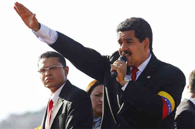 Segundo o presidente da Assembleia Nacional da Venezuela, Maduro ser empossado na noite desta sexta-feira(foto: REUTERS/Carlos Garcia Rawlins )