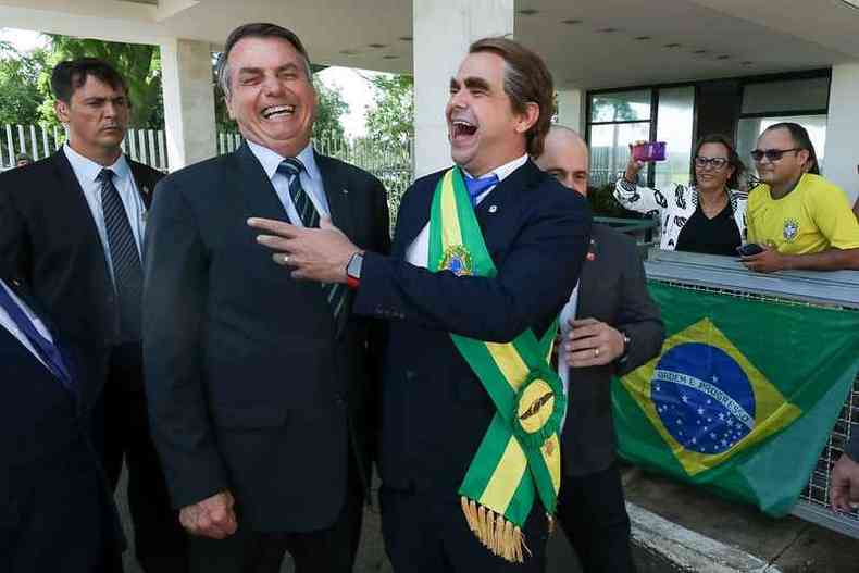 Em maro, Bolsonaro colocou o comediante Carioca para responder a imprensa no seu lugar(foto: Marcos Corra/PR)