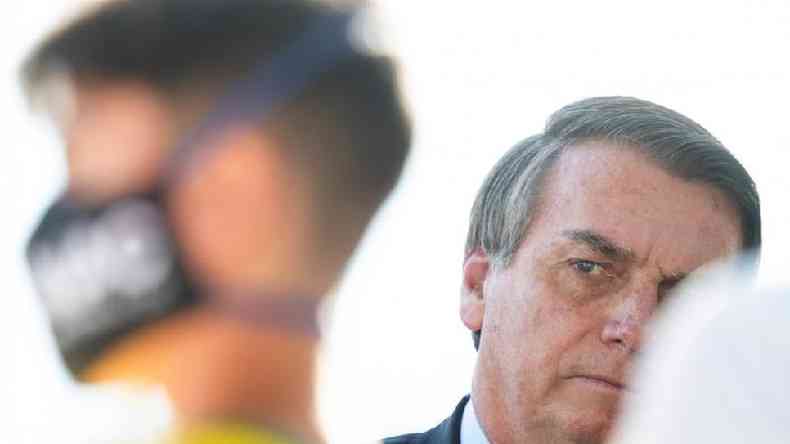 'Um lder autenticamente autoritrio como Bolsonaro  algum que diz assim: eu no me rendo', diz Nobre.(foto: EPA)