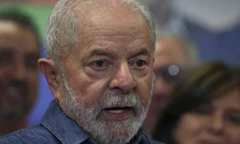 O comeo da fala de resposta de Lula ainda cita em qual programa e por quais comentaristas as acusaes ao petista foram feitas