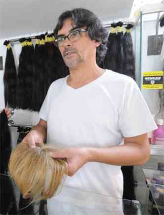 O cabeleireiro Antnio Perdigo(foto: Beto Novaes/EM/D.A Press)