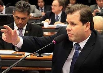 Deputado federal reeleito Leonardo Quint�o (PMDB) declarou os maiores gastos: R$ 4,9 mi(foto: Viola Junior/C�mara dos Deputados )