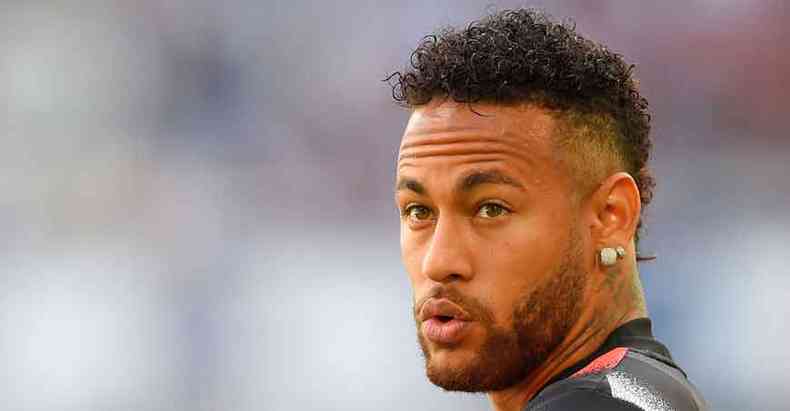 Pela primeira vez desde 2011, Neymar est fora dos 30 indicados ao prmio de melhor do mundo(foto: Nicolas Tucat/AFP)