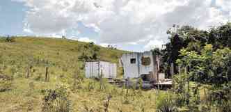 Casa em runas no assentamento Treze de Maio, em Ibi, um das reas que apresentam problemas, segundo relatrio do Incra(foto: Tlio Santos/EM/D.A PRESS)